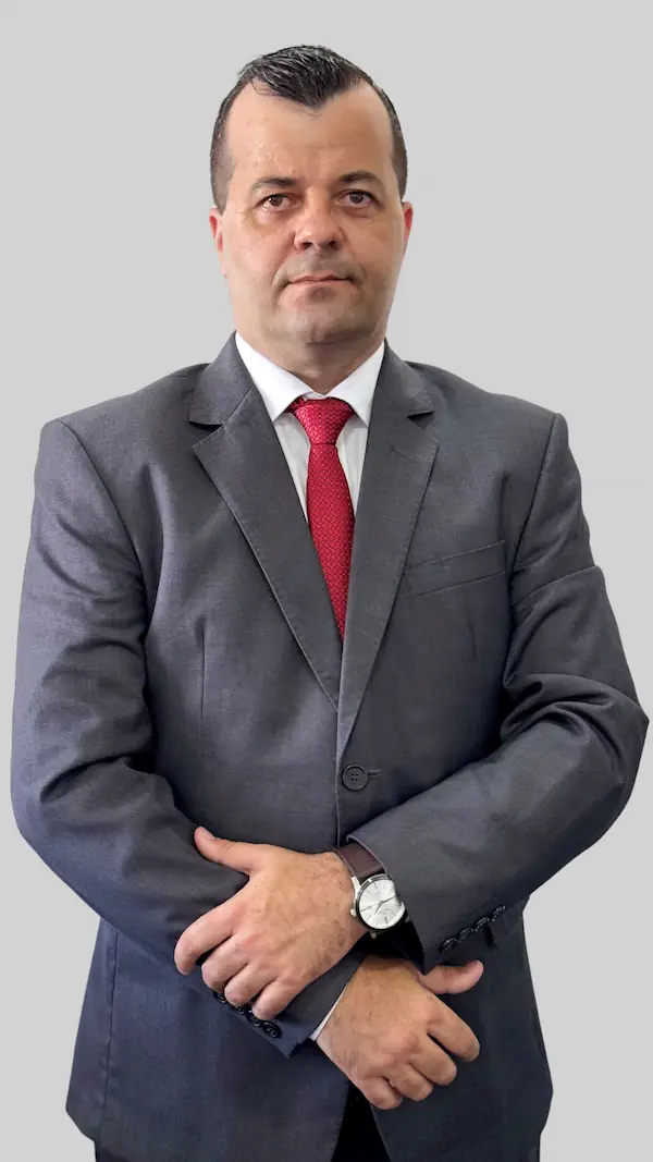 Dr. Humberto Ferreira Sá